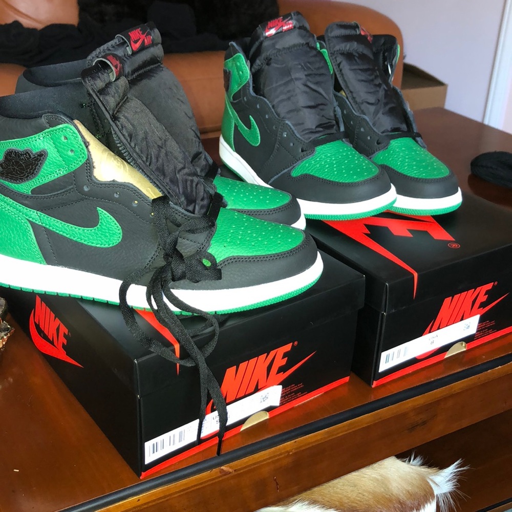 Deadstock Jordan 1s Pine Green 2.0